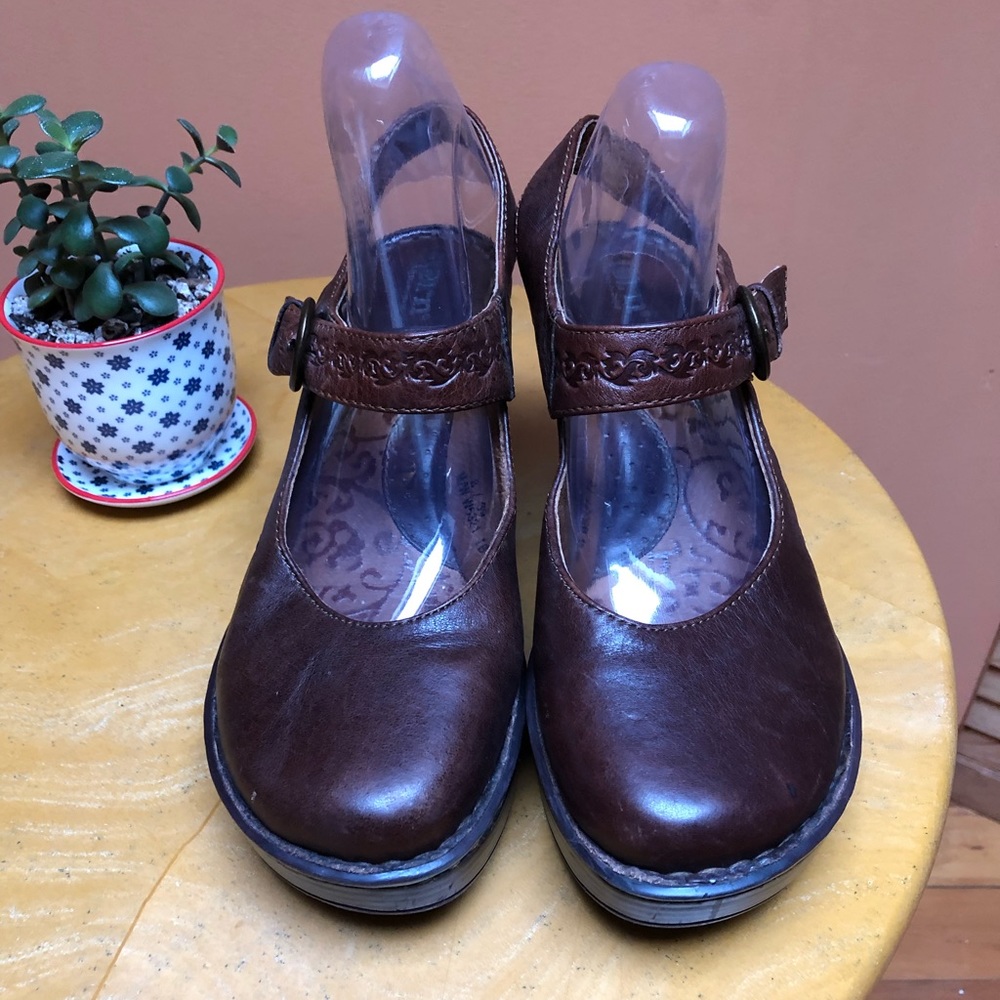 Born Mary Jane Wedge